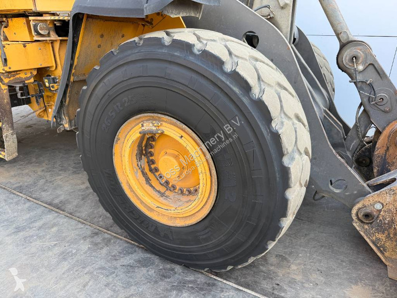 مُحمّلة Volvo - Automatic Greasing / Camera