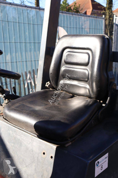 Nakladač Fuchs F853H