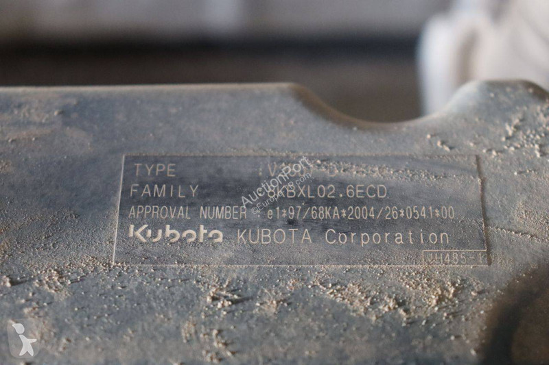 مُحمّلة Kubota R065