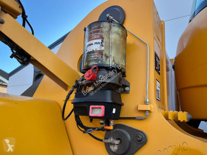 Nakladač Volvo - Automatic Greasing / Camera