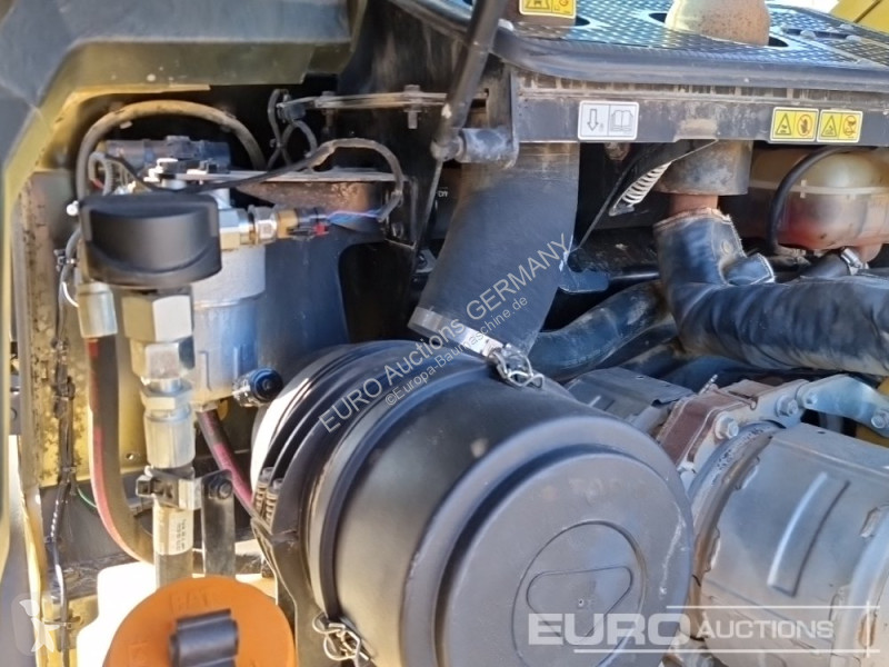 Chargeuse Caterpillar 908M