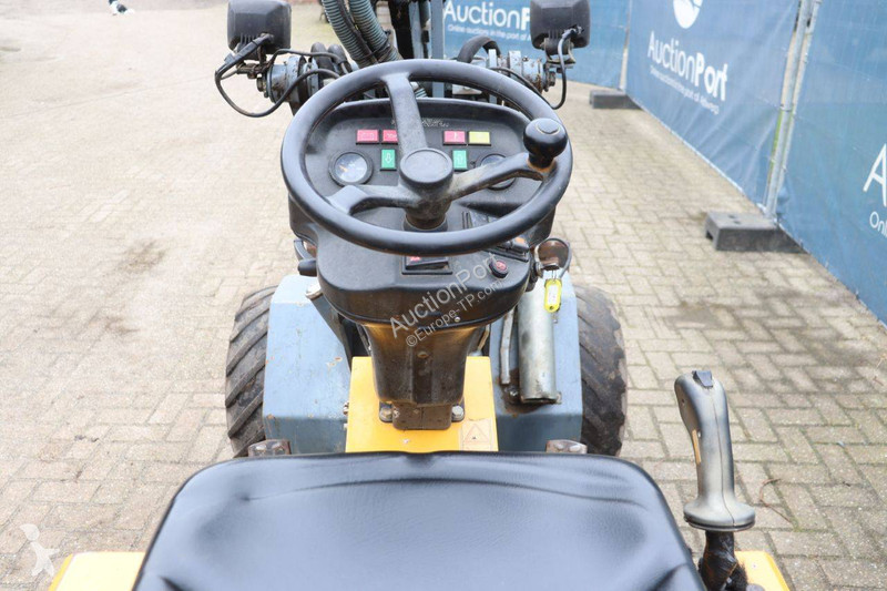 Chargeuse Giant D262SW
