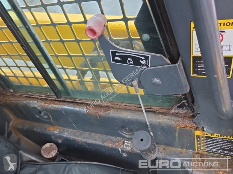 Shovel New Holland LX465
