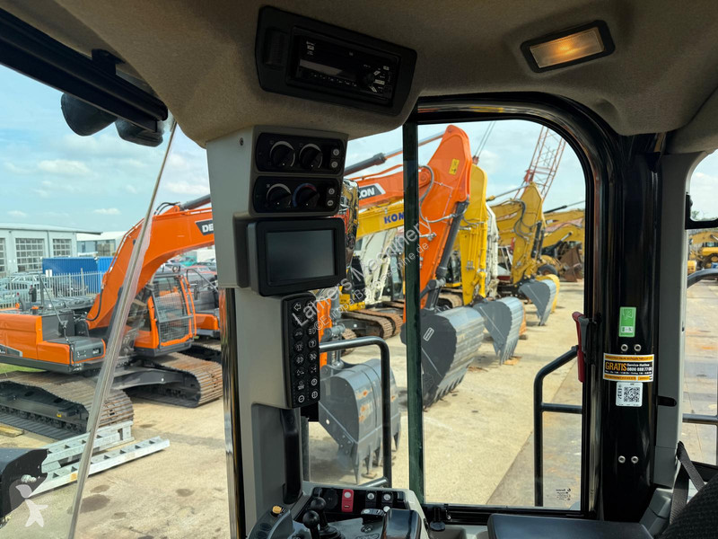 Товарач Caterpillar 982M .