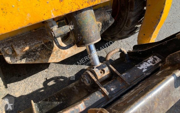 Shovel Bobcat