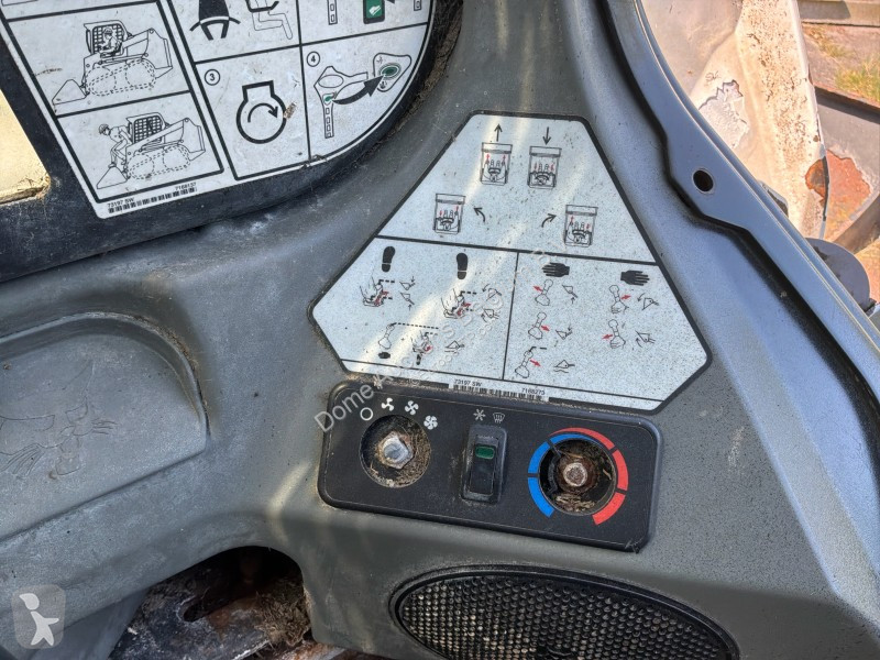Pá carregadora Bobcat S590