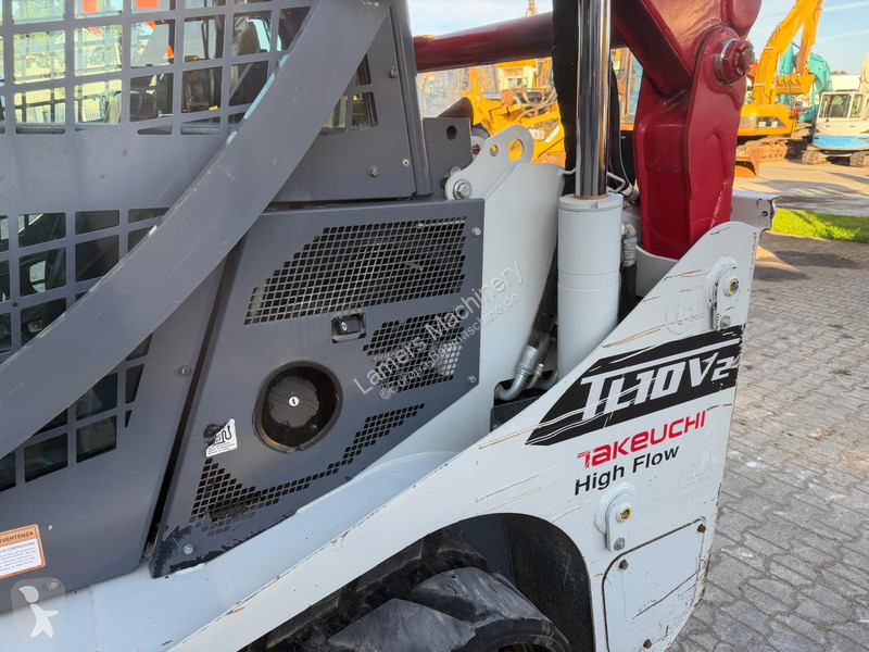 Lastare Takeuchi TL10V-2 .