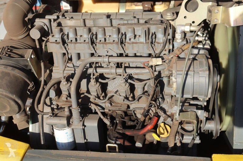 Pala cargadora Kramer 750