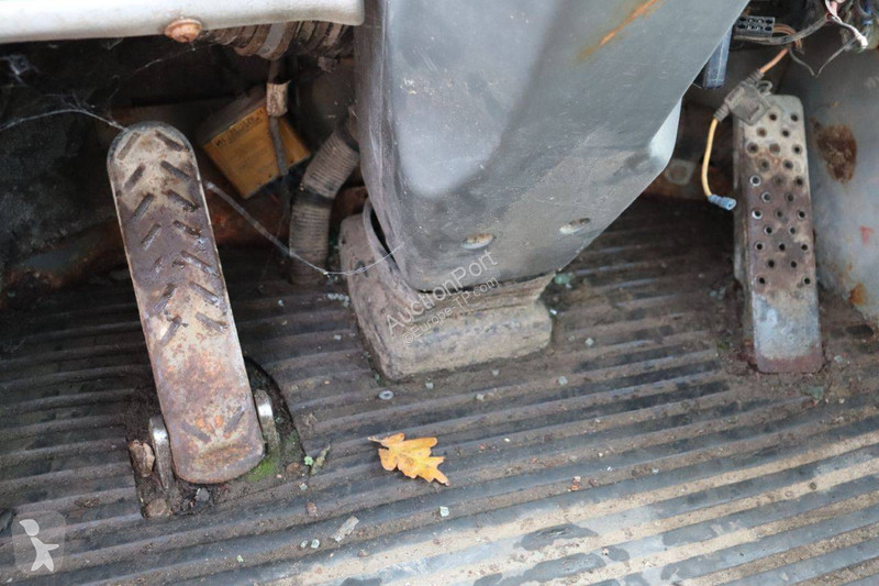 Chargeuse Komatsu 2703