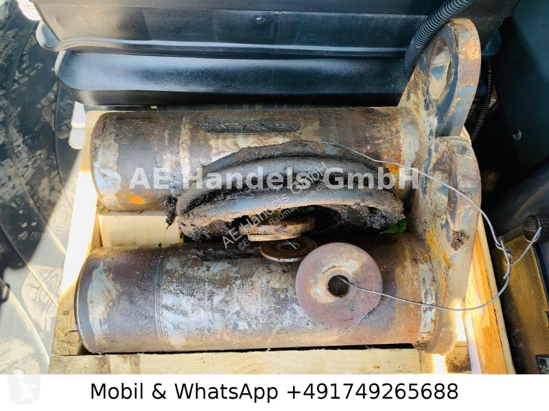 Chargeuse Doosan 4503...