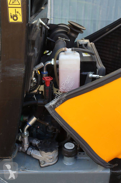 Chargeuse Giant D332SWT