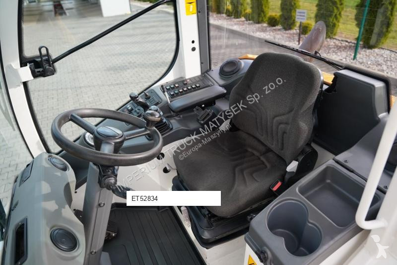 Товарач Liebherr L 506c / ŁADOWARKA KOŁOWA /...
