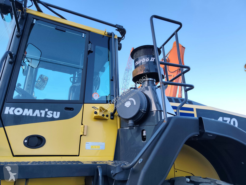 Pá carregadora Komatsu 4708