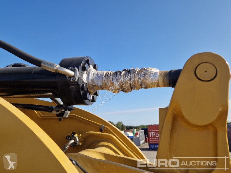 Shovel Caterpillar 950L