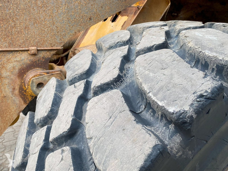 Shovel Caterpillar NVT