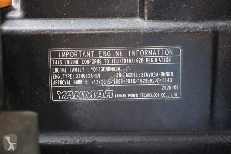 Shovel Yanmar 358