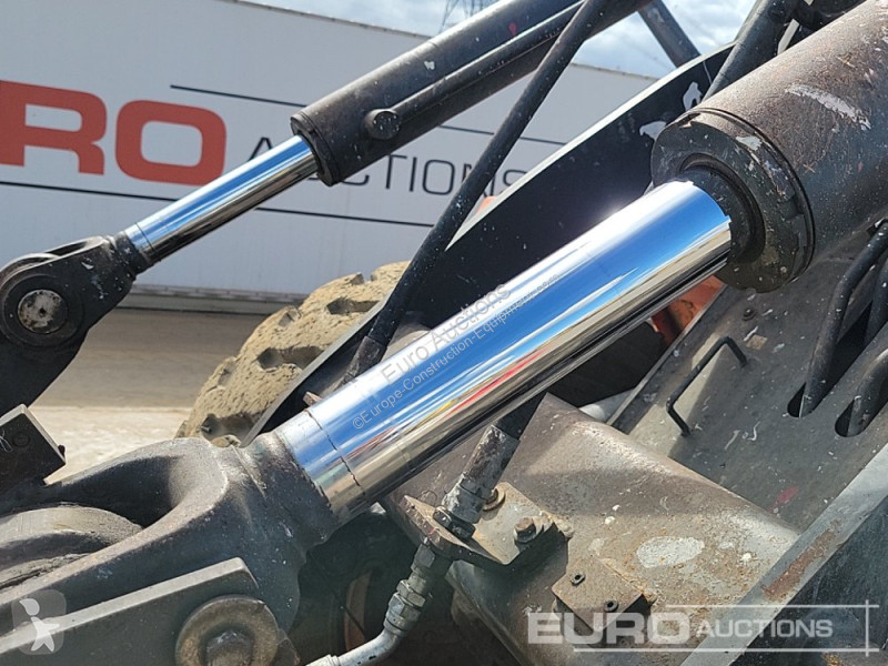 Shovel Doosan DL200TC-5
