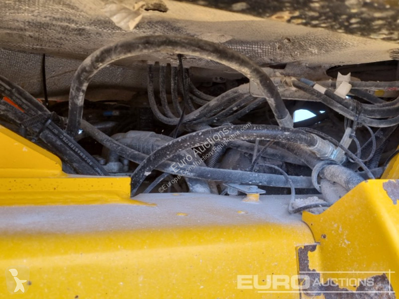 Nakladač JCB 437-55WM