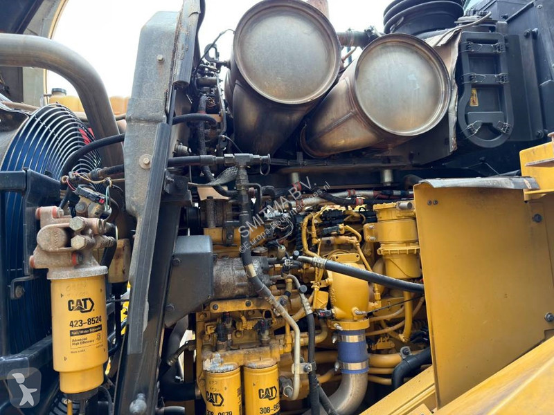 Nakladač Caterpillar 966M XE