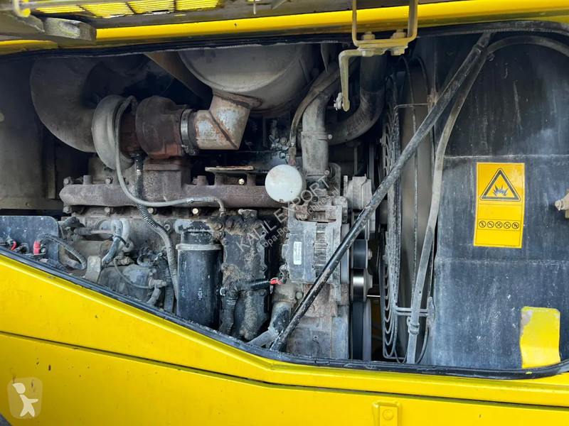 Nakladač Komatsu WA-420 Wheel Loader...