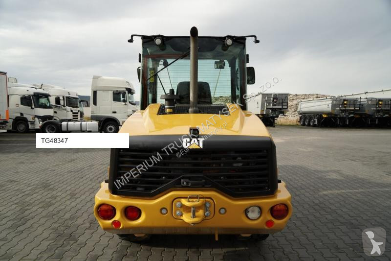 Nakladač Caterpillar 906M