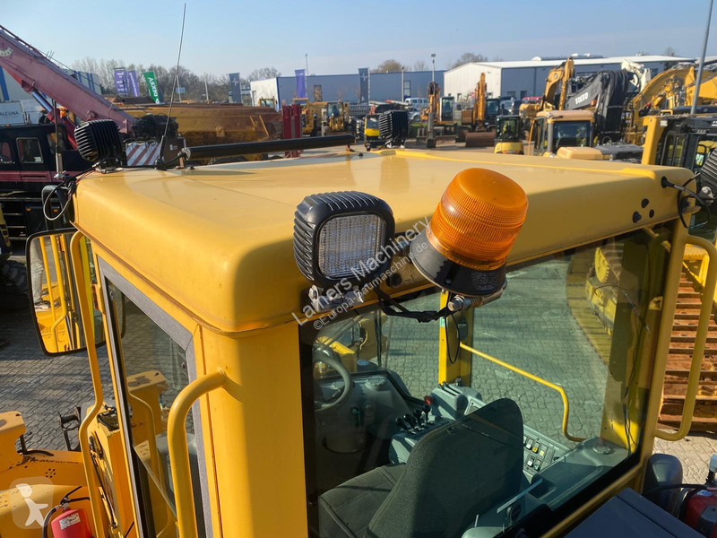 Nakladač Volvo L110