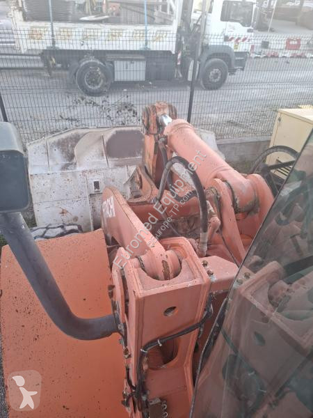 Chargeuse Hitachi