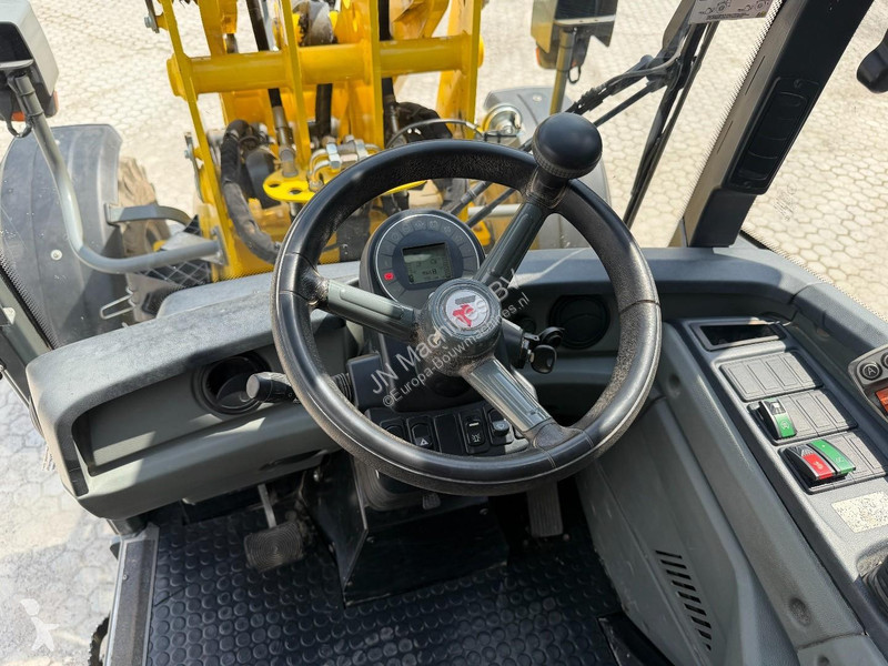 Nakladač Wacker Neuson WL 54 LOW HOURS