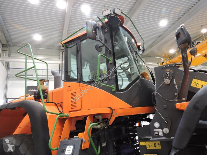 Фронтальный погрузчик Doosan