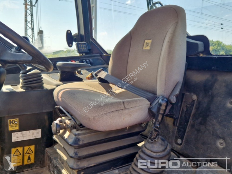 مُحمّلة JCB 406