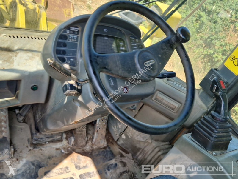 Nakladač Komatsu WA320-3H