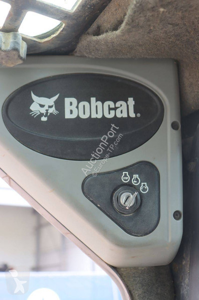 Nakladač Bobcat