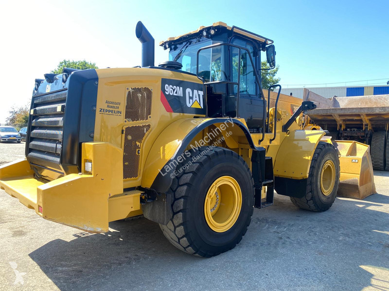 مُحمّلة Caterpillar 962 M .