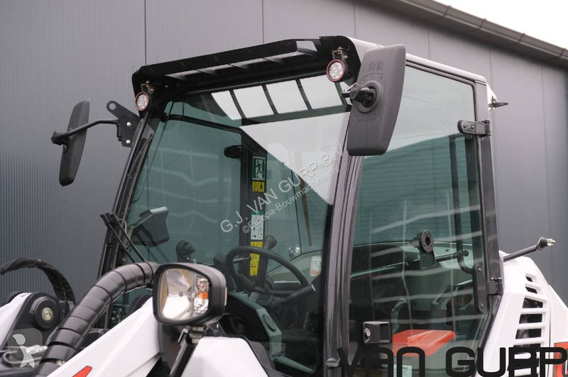 Pala cargadora Bobcat L85 | 2023 | 550h | A/C |