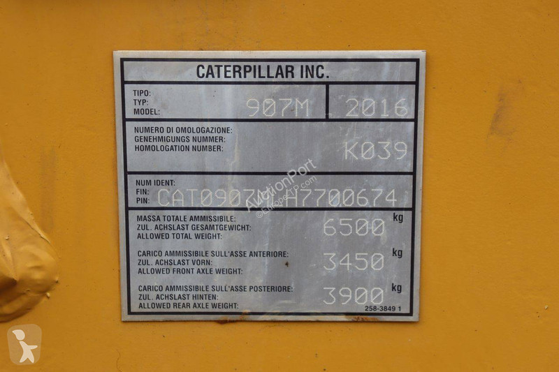 Pala cargadora Caterpillar 907M