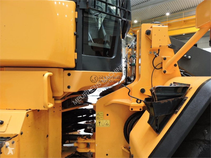 Shovel Hyundai HL955A