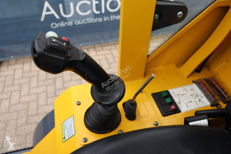 Eurotrac -CIF loader