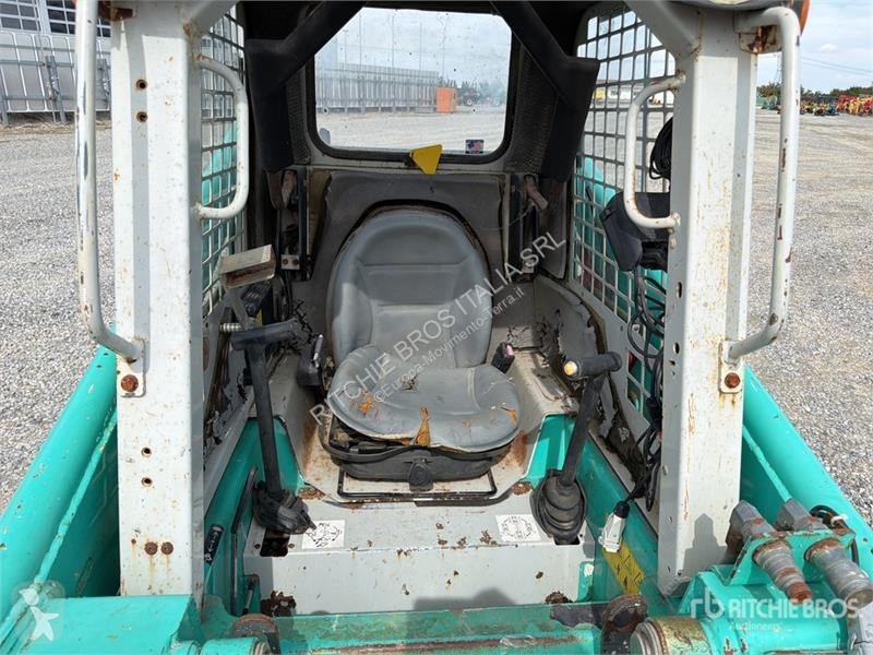 Chargeuse IHI 2041 Skid Steer Loader