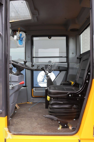 Rakodógép  HJ938