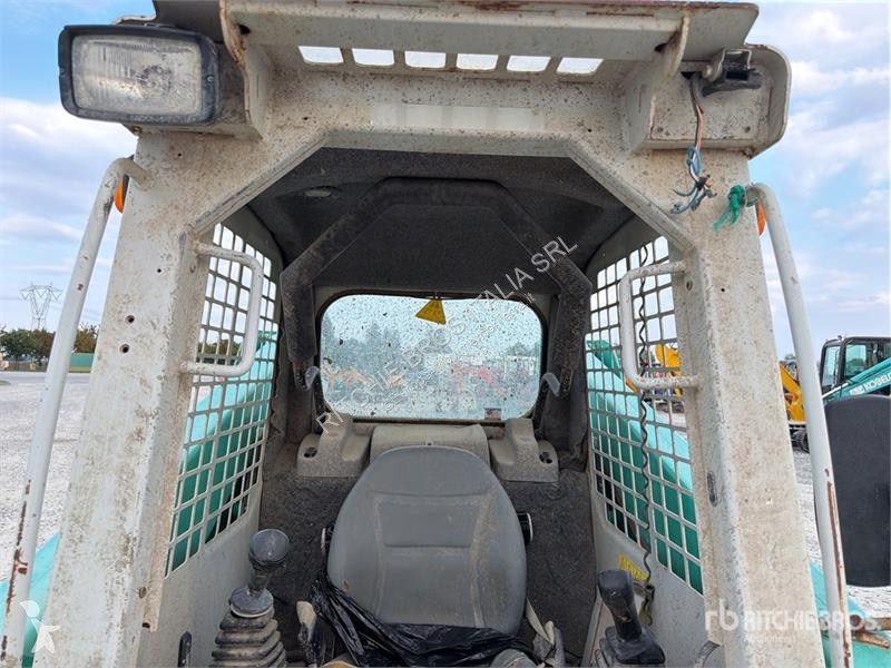 Pala cargadora IHI 2056 Skid Steer Loader
