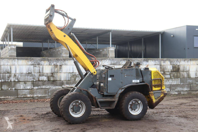 Pala cargadora Kramer 342
