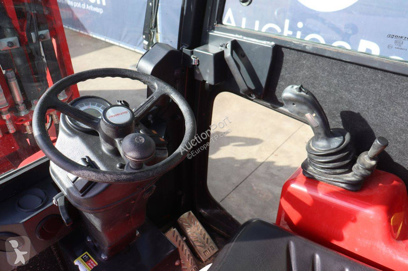 Chargeuse Schäffer 2030