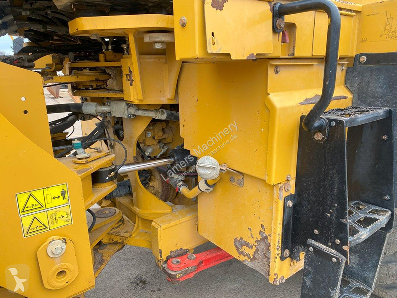 Shovel Caterpillar NVT