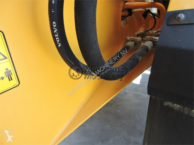 Nakladač Volvo L150H