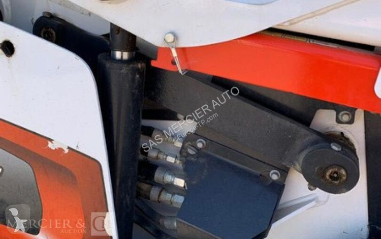 Shovel Bobcat chargeuse compacte sur chenilles...