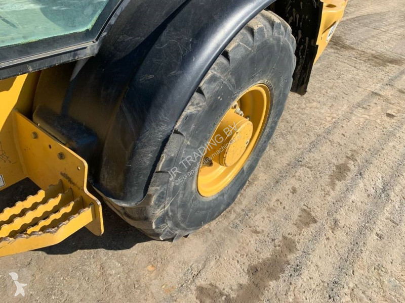 Shovel Caterpillar 906