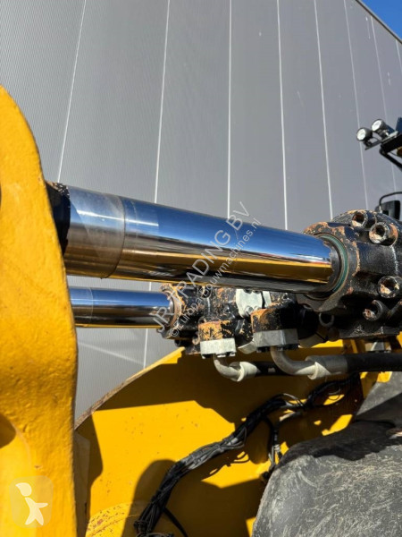 Shovel Caterpillar 980 M