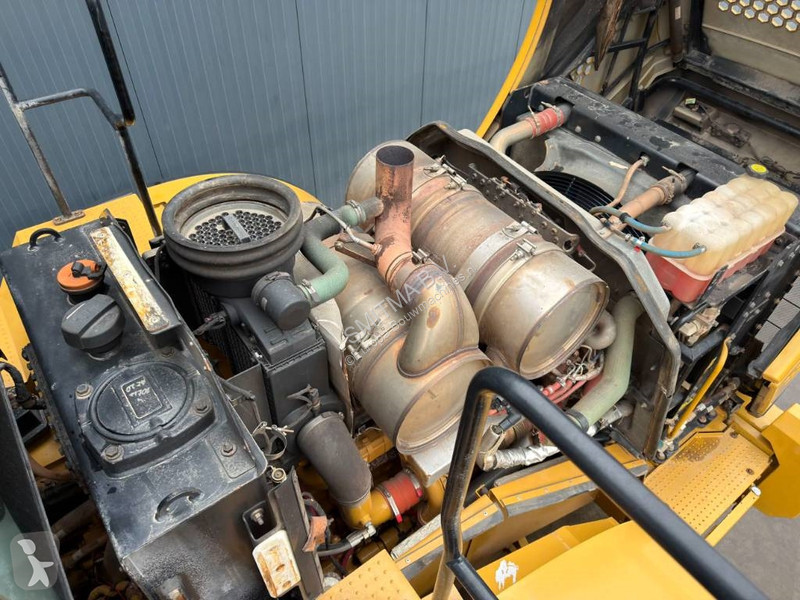 Nakladač Caterpillar 966M XE