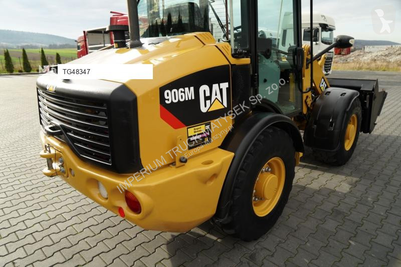 Nakladač Caterpillar 906M