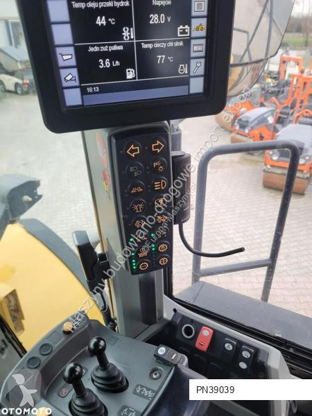 Chargeuse Caterpillar 982M